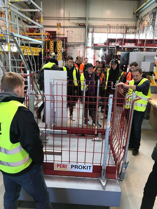 28054134_739212786269685_748015298_n